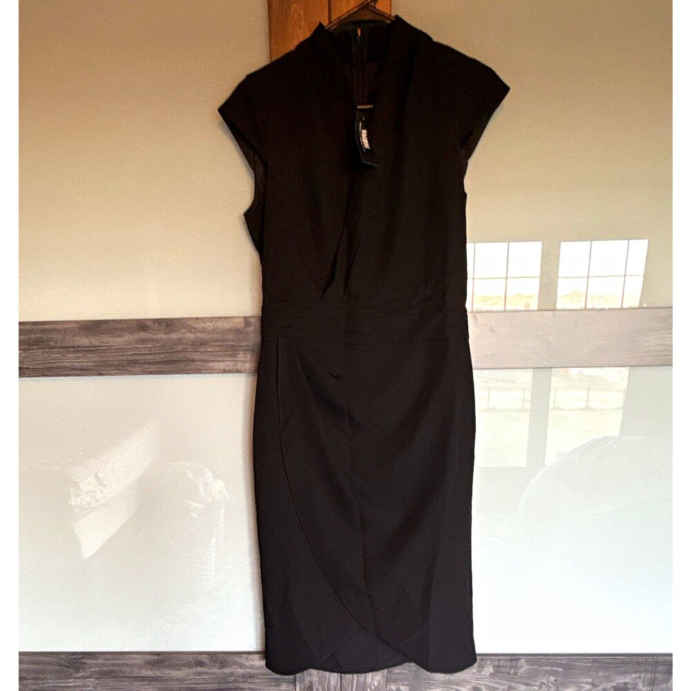 White House Black Market Black Sheath Dress V-Neck Cap Sleeve Knee Length 6
